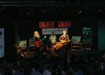 Tina Dico y Helgi J�nsson
