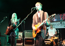 Tina Dico y Helgi J�nsson